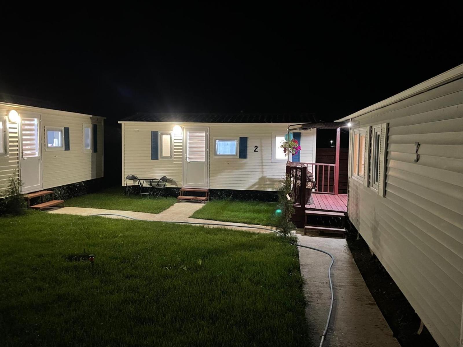 Casa Mobila 1 *